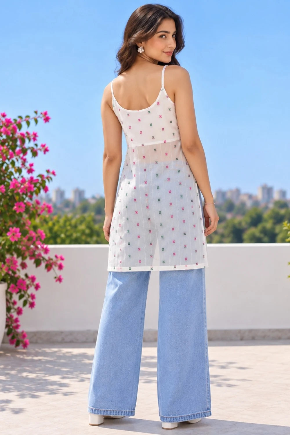 Sleeveless Short Crepe Kurti For Women