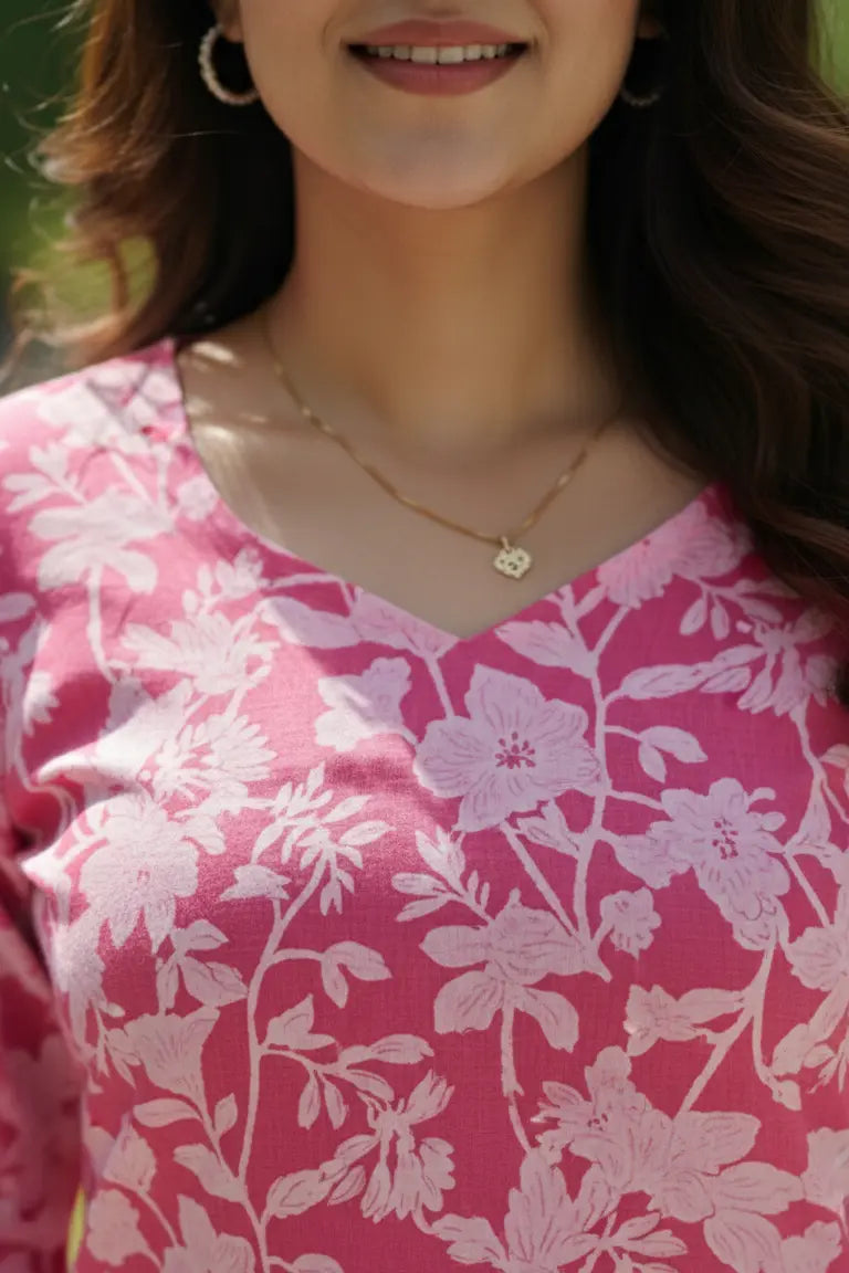 Cotton short kurti for women, beautiful pink cotton kurti, short kurti with back dori, perfect short kurti for jeans