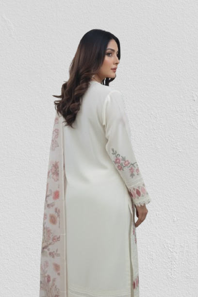 White Embroidered Floral Kurta Plazo
