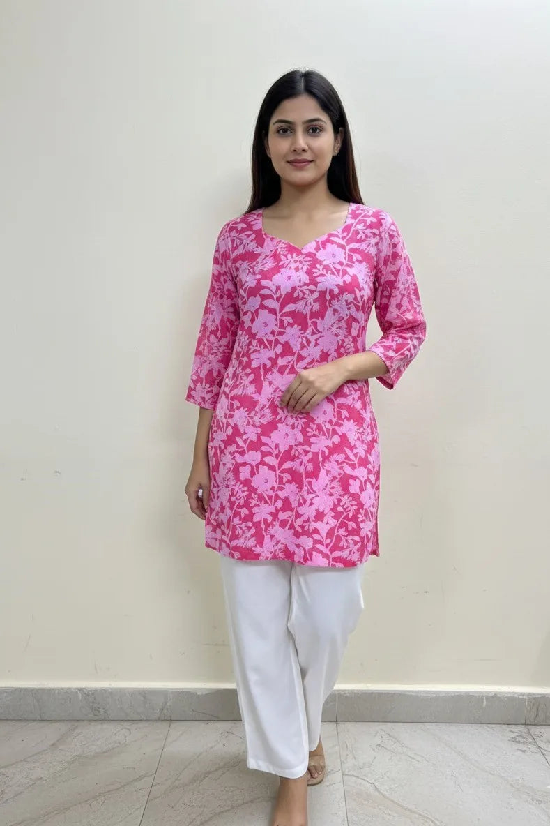 This beautiful pink floral kurti for women features a delicate print. A must-have floral kurti for women, it’s the perfect kurti for women for a fresh, feminine look.