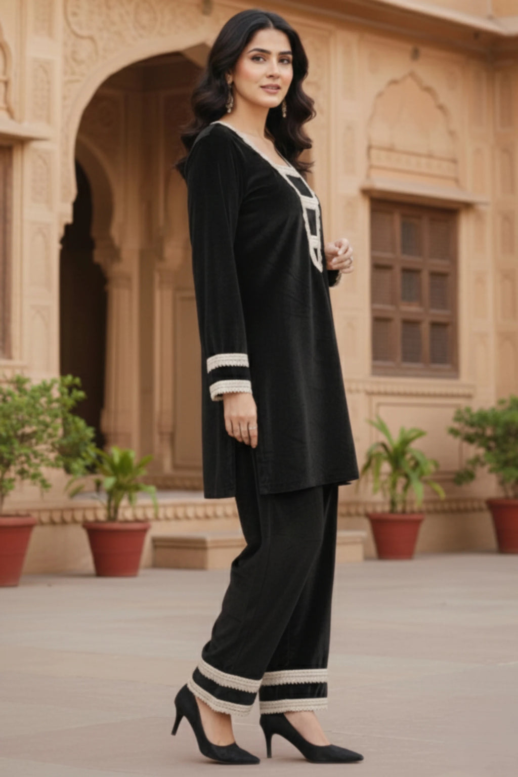 Women velvet kurta palazzo set, party wear kurta pant set for women, festive ethnic suit set