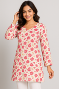 This lovely floral kurti features a vibrant pink botanical print on a soft off-white base. A comfortable kurti for women, it’s designed with a flattering V-neck and full sleeves for a classic daily look.