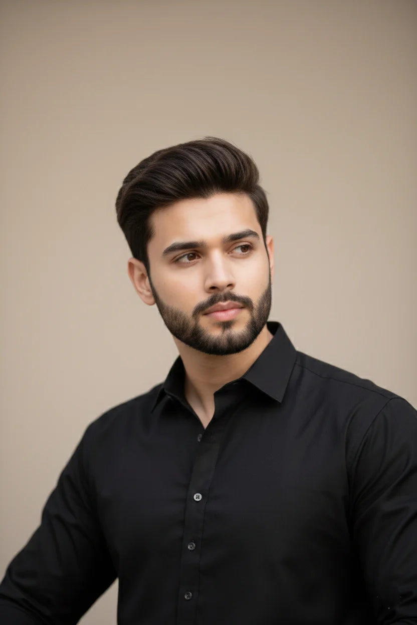 Men Black Spread Collar Long Kurta