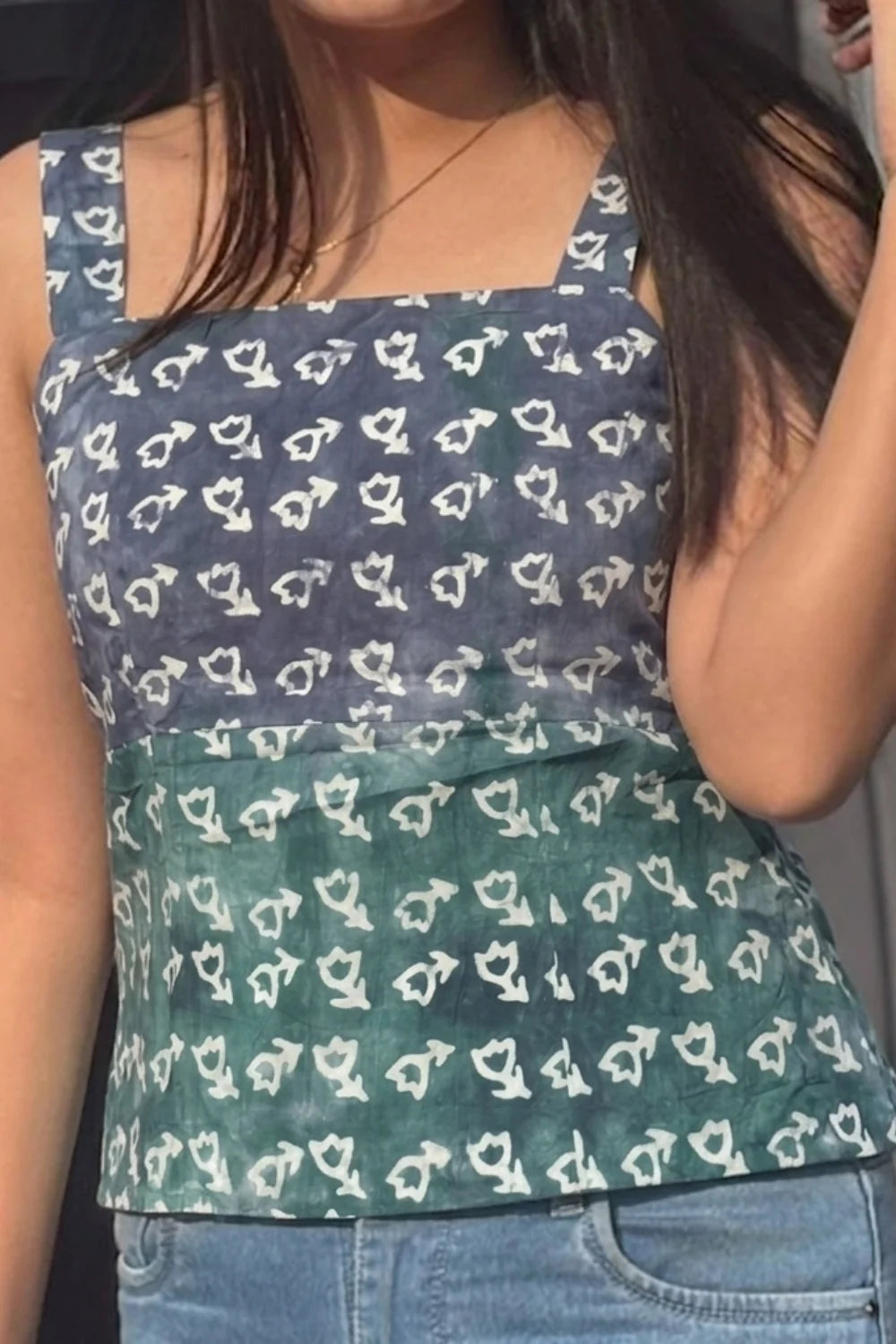 Blue Sleeveless Short Top