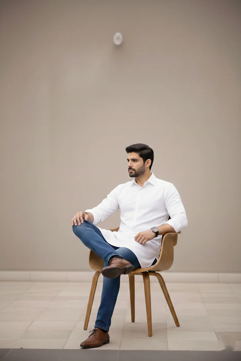 White Spread Collar Long Kurta