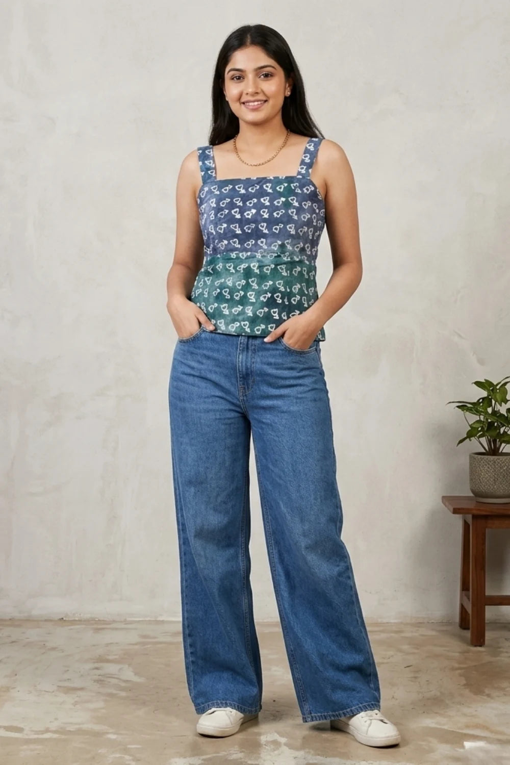 Blue Sleeveless Short Top