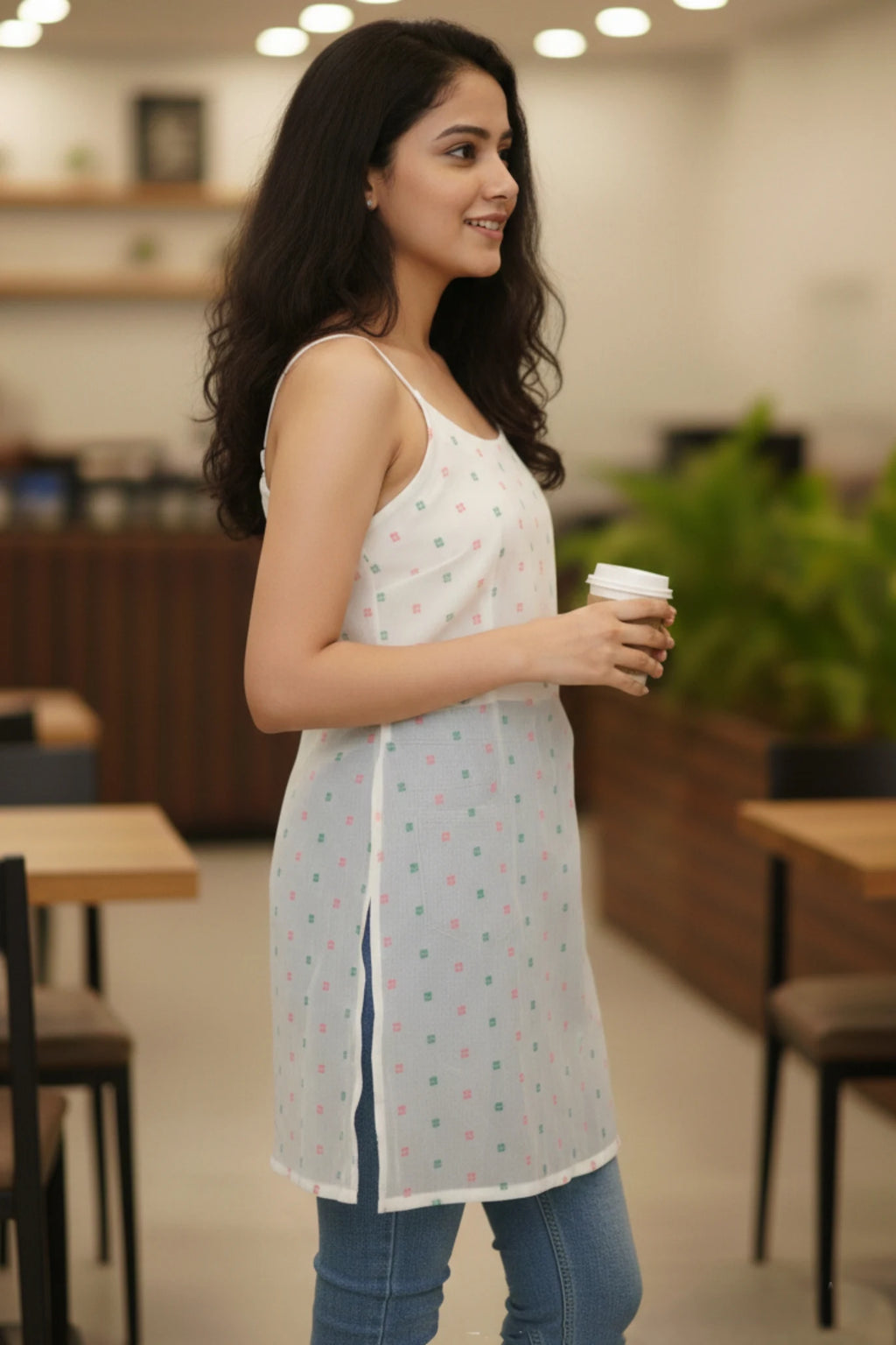 White crepe short sleeveless kurti for women, new design stylish short kurti