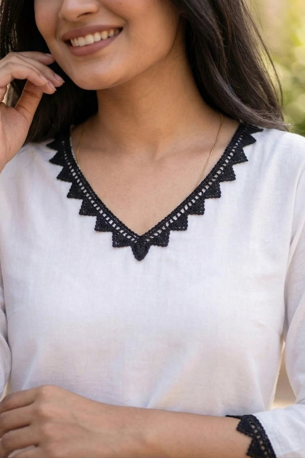 White Short V-Neck Kurti